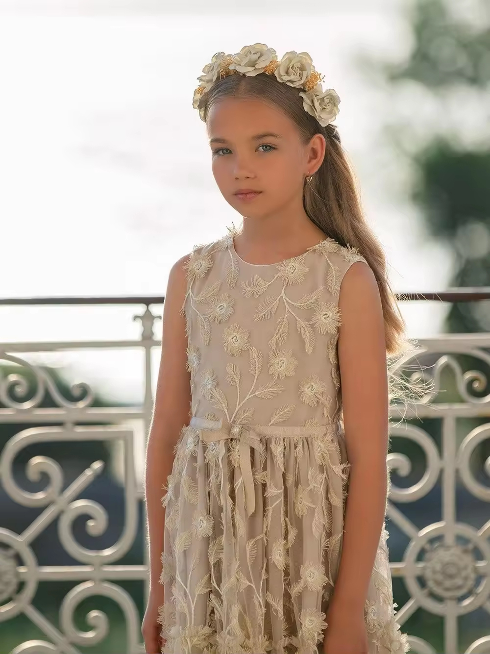 Custom 2024 Latest Style Lace Children Girls Dresses With Plume Decoration 2-14 Years Fancy Kids Dress for Birthday Host Event